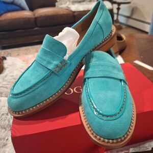 Stylish Turquoise Ladies Loafers